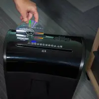 Sencor SSK 482 Shredder for Paper, CDs, and Credit Cards with Capacity Up to 10 Sheets with 14 Liters Basket